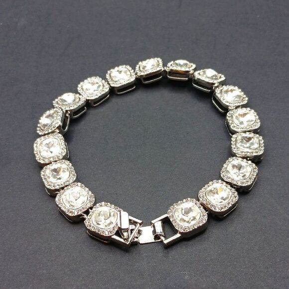 Bling Iced Out Silver With Rhinestones Bracelet For Women Or Men. New - Picture 1 of 4